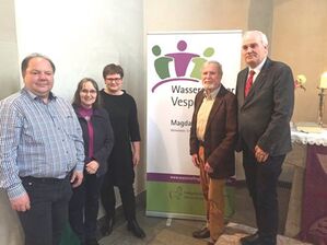 v.l. OV-Vorsitzender Peter Ott, Ortsvorsteherin Andrea Hatam, MdB Leni Breymaier, Konrad Schmitt, Pfarrer Richter